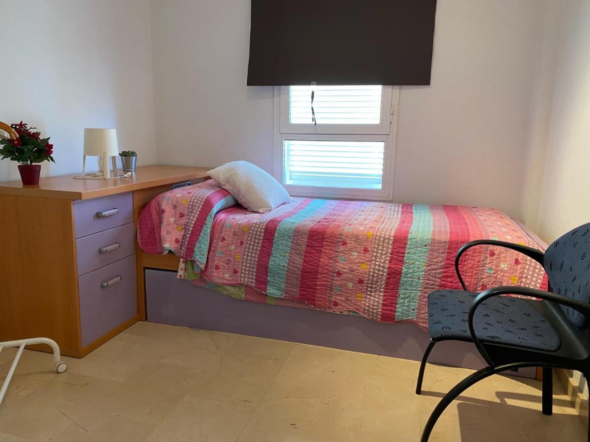 Castilleja , Casa-Apartamento Cerca Centro Sevilla Wifi Familias Trabajo Garaje Castilleja de la Cuesta Kültér fotó