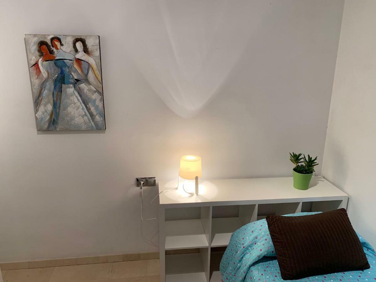Castilleja , Casa-Apartamento Cerca Centro Sevilla Wifi Familias Trabajo Garaje Castilleja de la Cuesta Kültér fotó